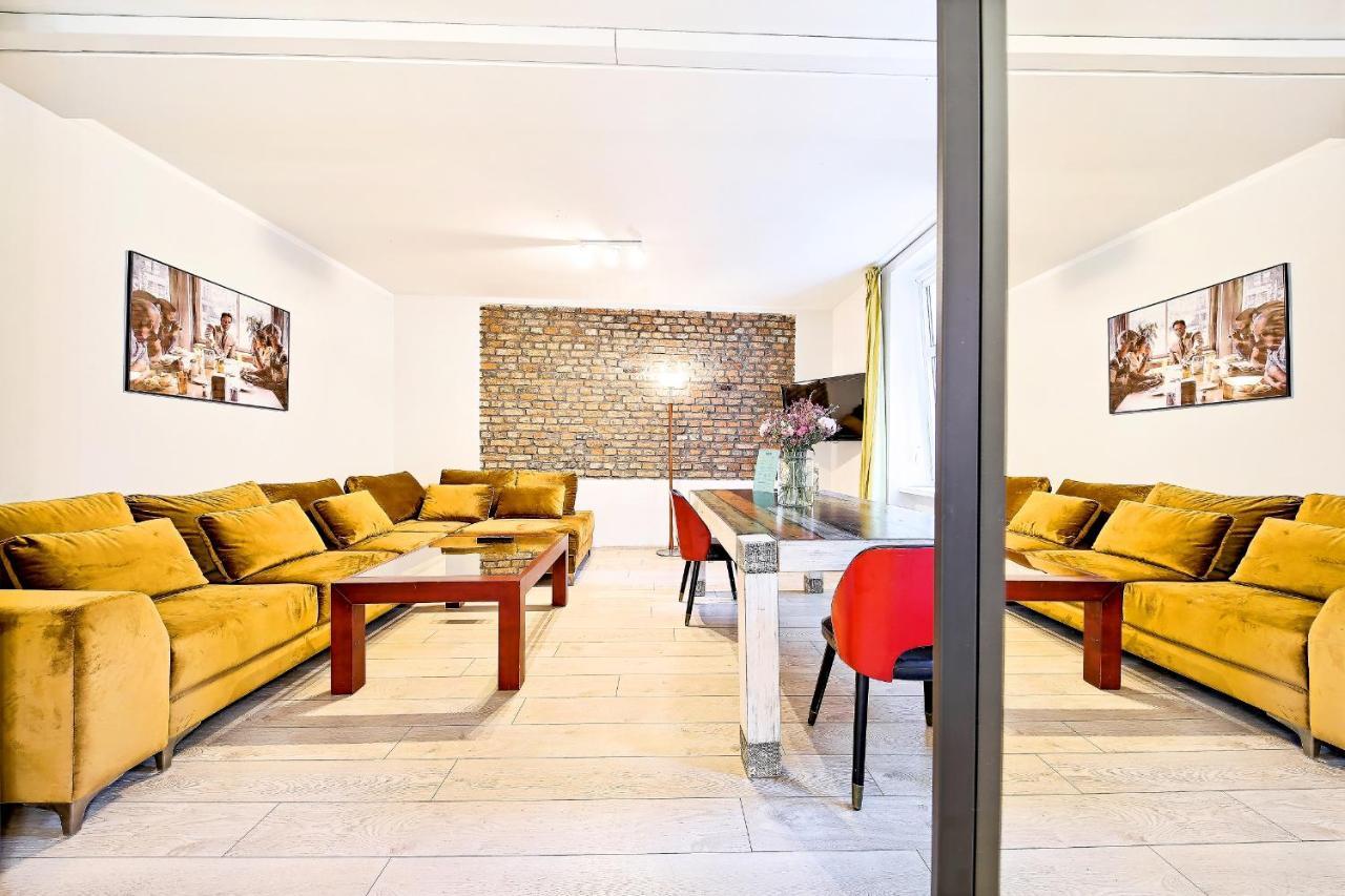 Cinema Apartments Poznan Ngoại thất bức ảnh